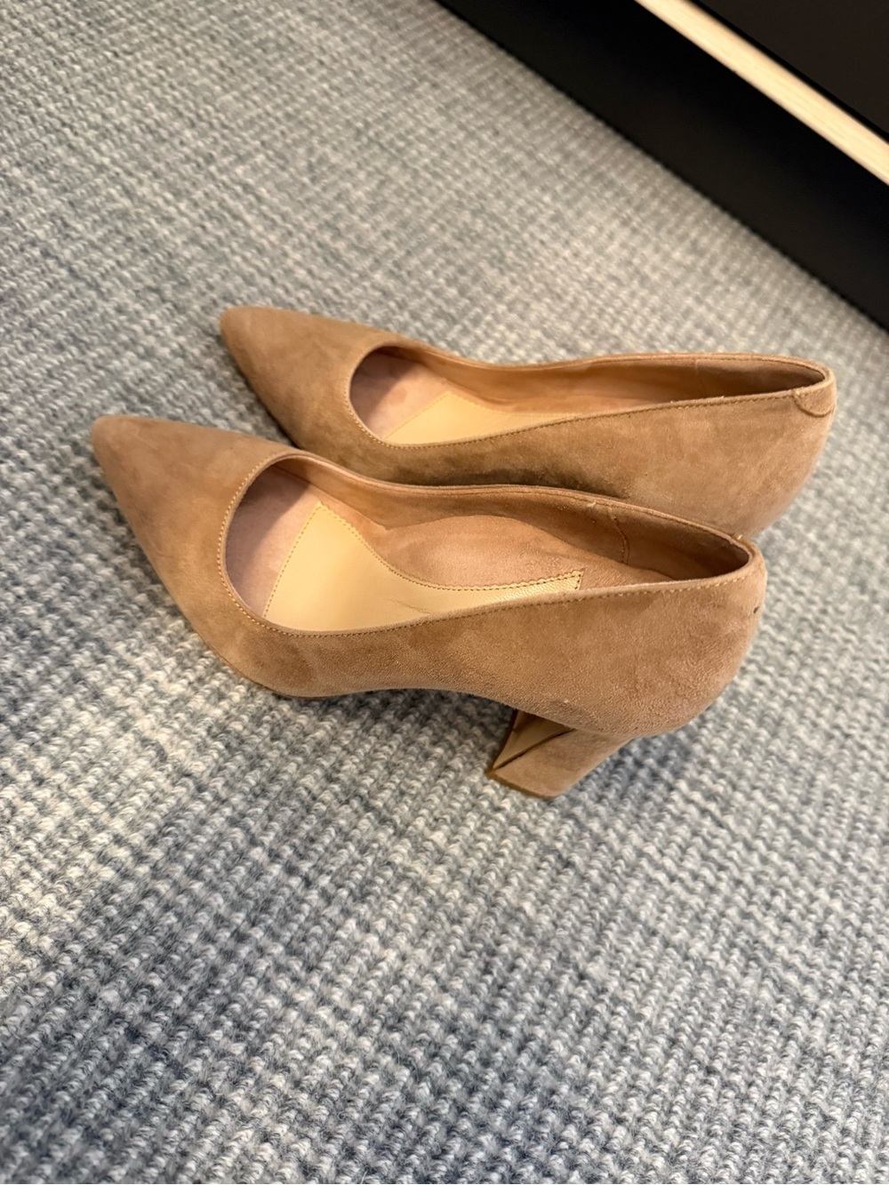Ally Shoes, Pointed-Toe Suede Pumps in Camel Tan, 34C
